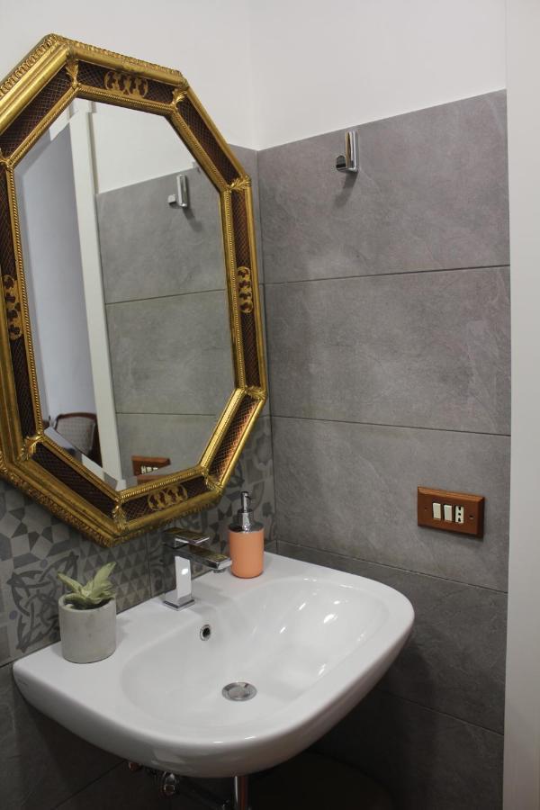 Realpartenope B&B 284 Napoli Bagian luar foto